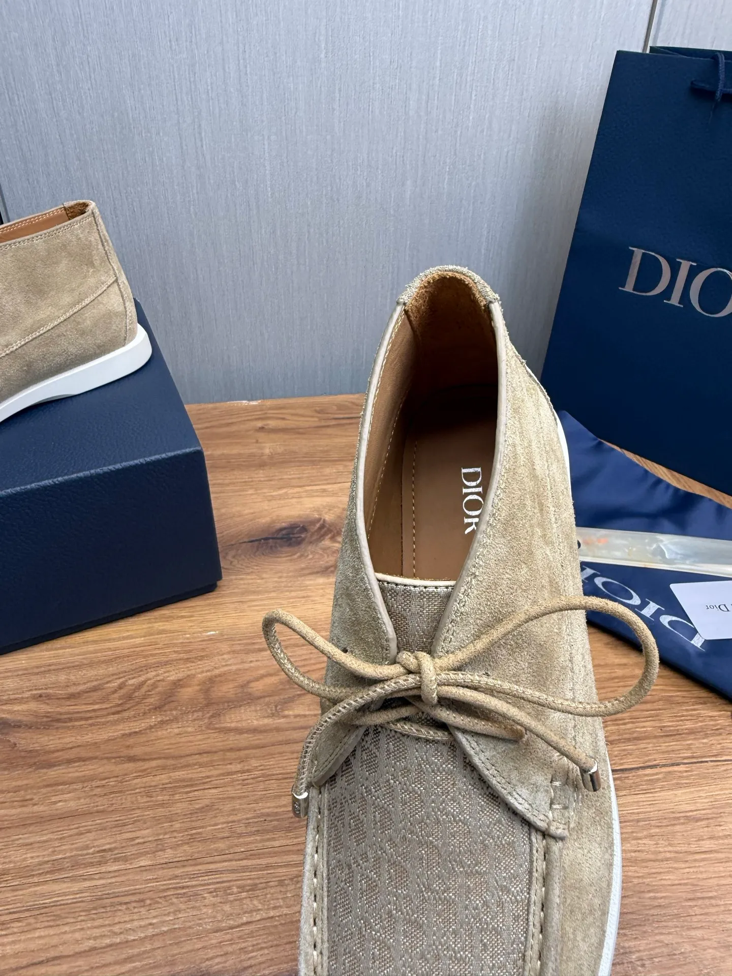 Factory price 620💰 [Dior] Men’s official website na hot sale🔥Imported cowhide + cowhide lining. Original rubber wear-resistant outsole. High quality shipment ⬆️Code number 38-44, (45 customized)
